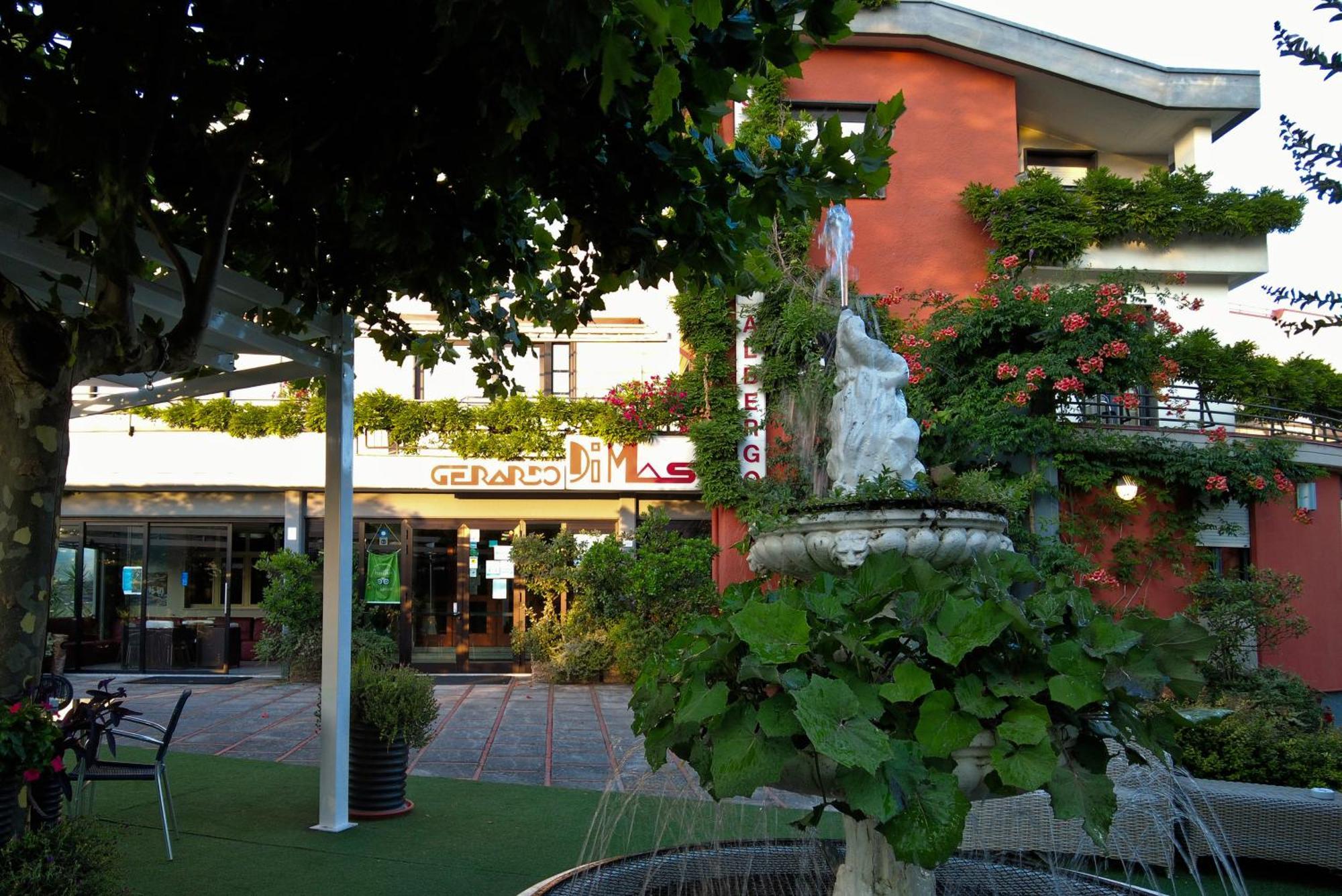 Ristorante Albergo Gerardo Di Masi Caposele Exteriér fotografie