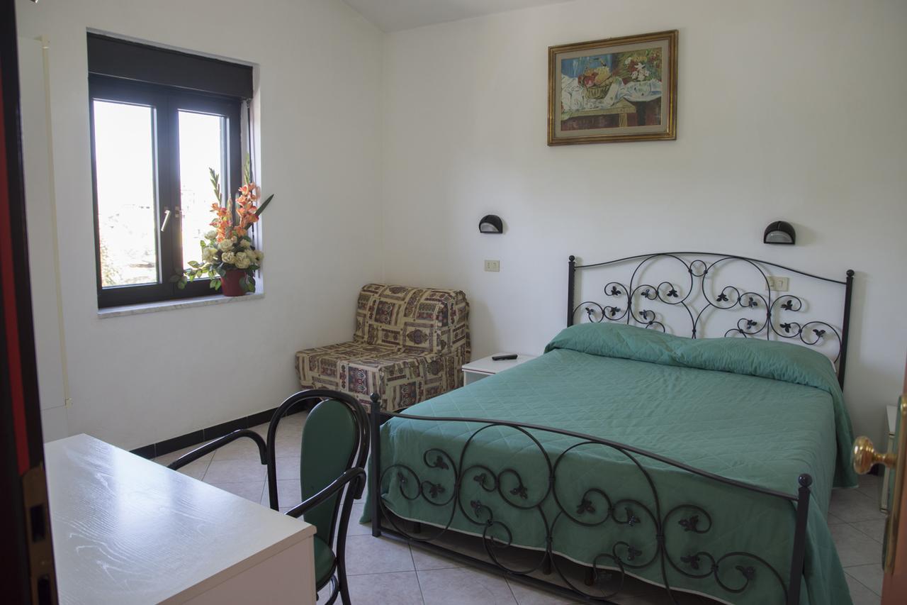 Ristorante Albergo Gerardo Di Masi Caposele Exteriér fotografie